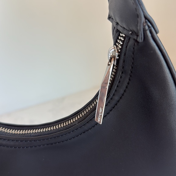 MATT & NAT SERENA VEGAN HOBO Shoulder BAG in Black Color - Picture 8 of 16